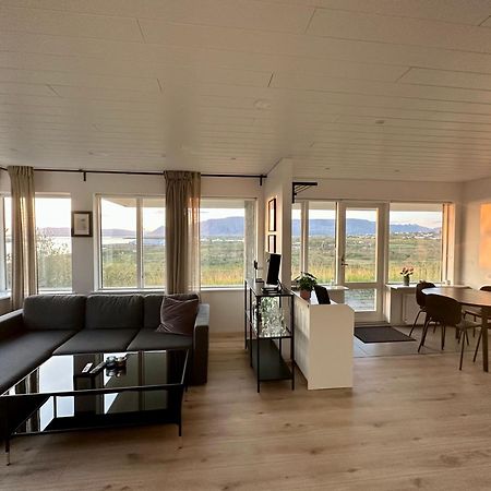 Charming 1-Bedroom Condo With Stunning View Рейкявик Екстериор снимка